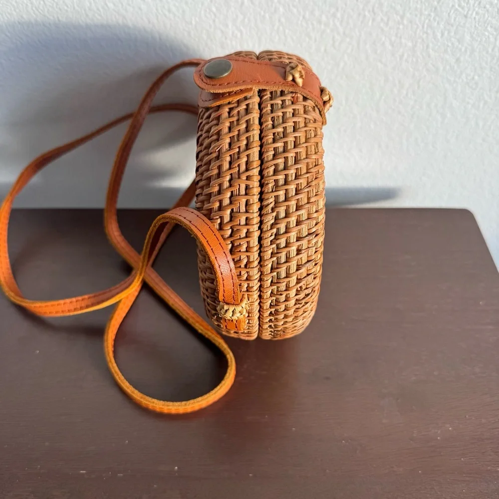 Handwoven Rattan Circle Bag Boho Crossbody Wicker Bali Summer Purse